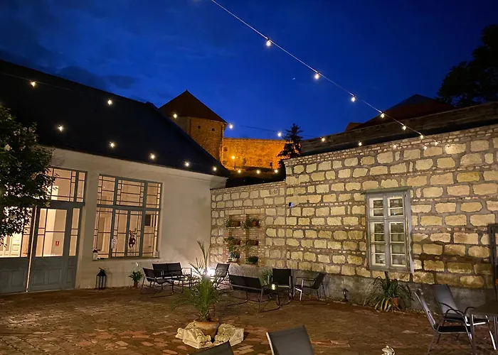 Fazola Homestay szállás *